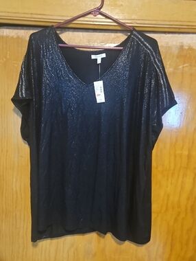 Maurices Black Shimmer V-Neck Short Sleeve Top